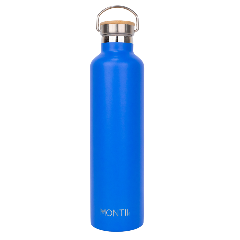 Montiico Mega Drink Bottle in the colour blueberry blue with bamboo screw top lid
