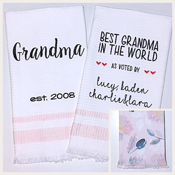 Grandma 2-pack of Tea Towels in Pale Pink Floral